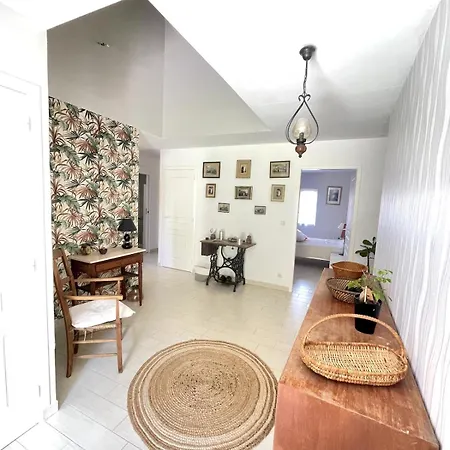La Maison De La Combe 度假居 Parzac
